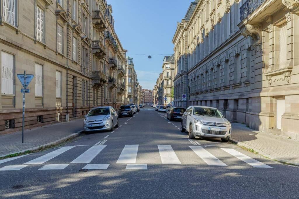 Magnifique Appartement Au Coeur De La Petite France Strasbourg Exterior photo